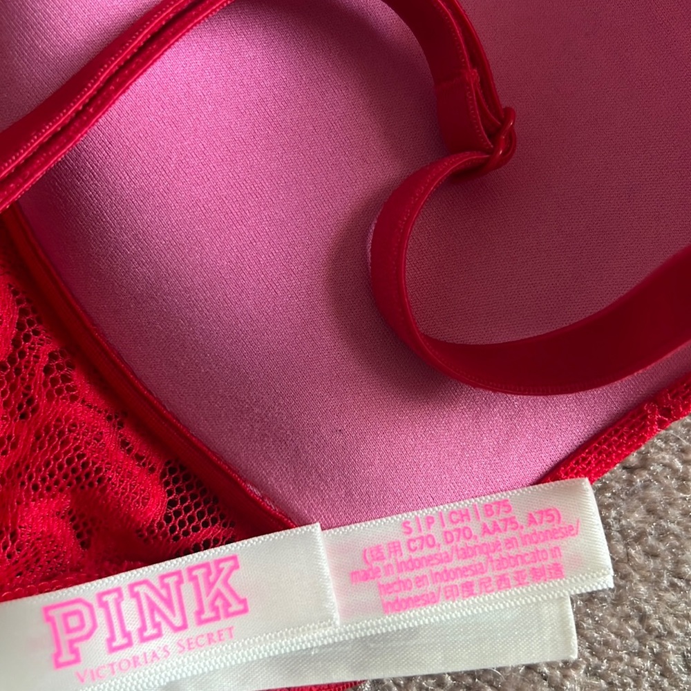 PINK push-up red lace bralette - Picture 4 of 4